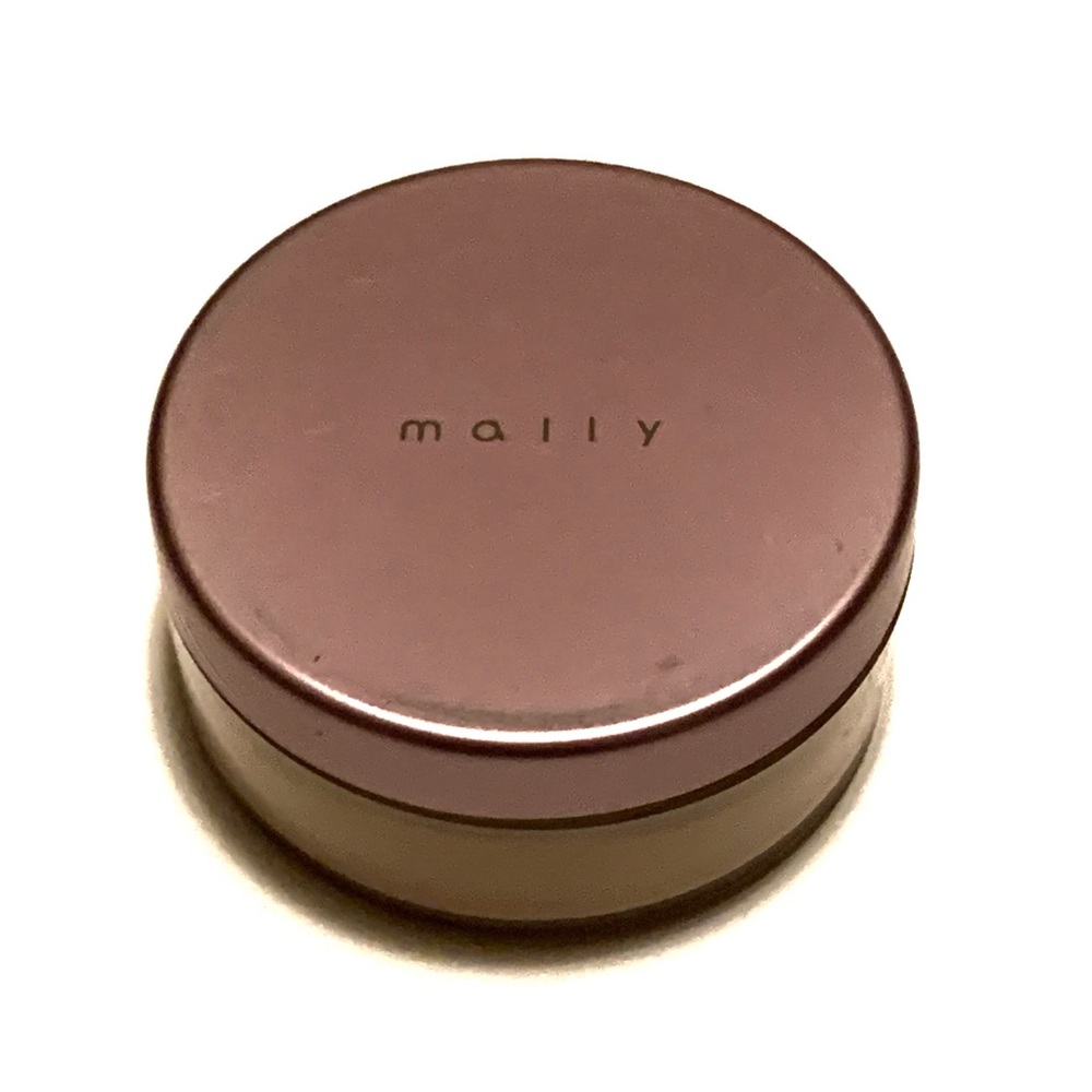 Mally poreless perfection skin finisher medium